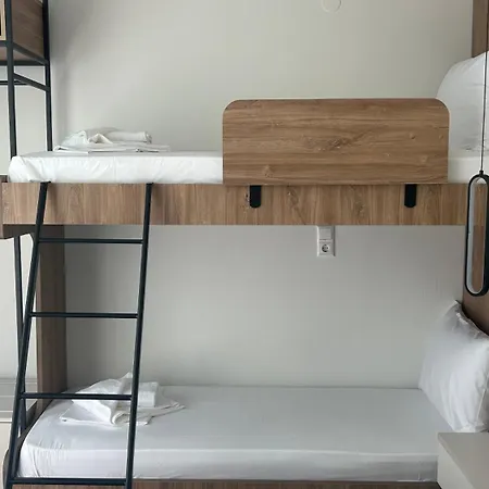 The Wave يميناريا